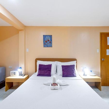 White Shamrock Beach Hotel Balabag  Esterno foto